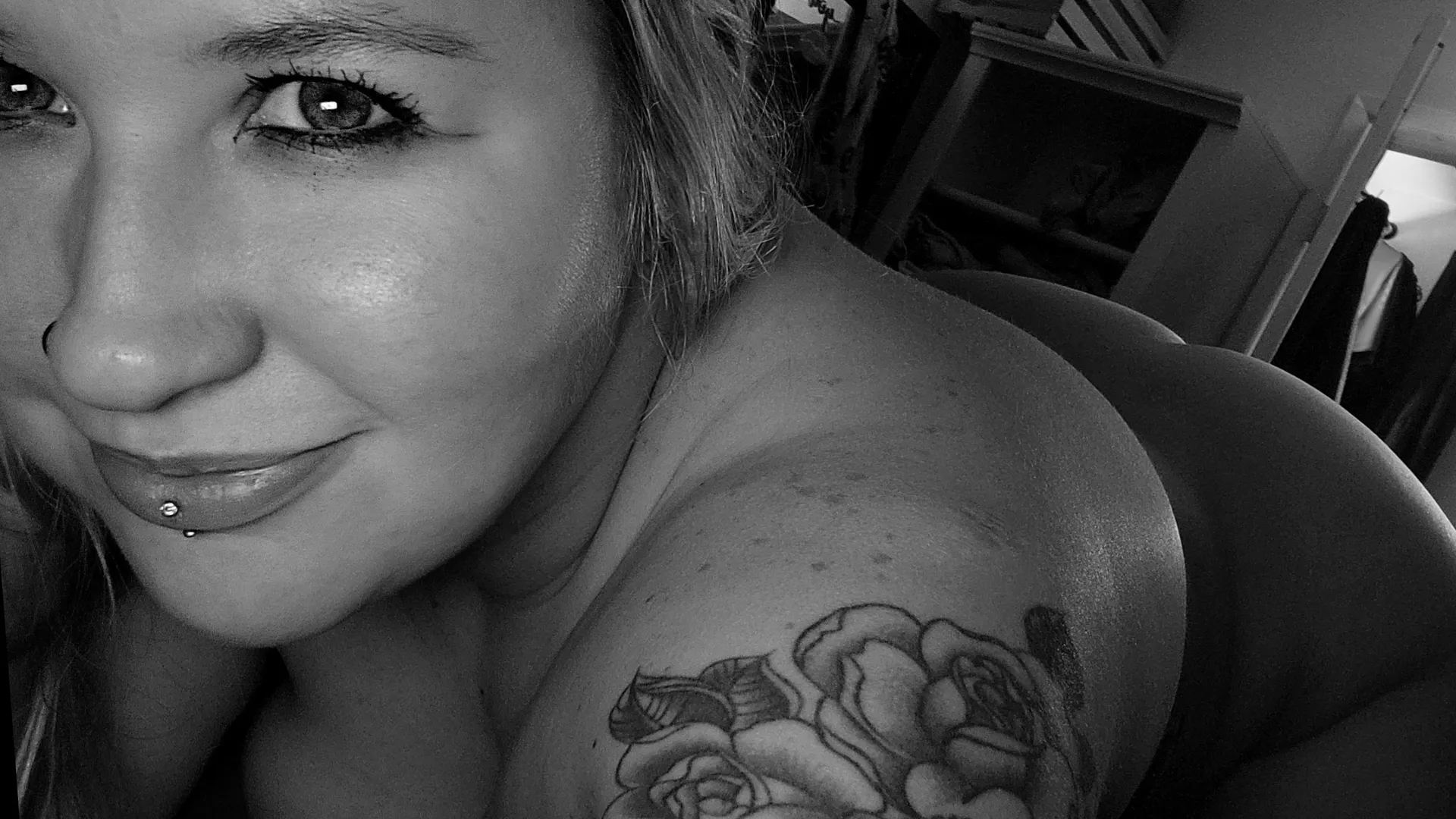 Bella Taylor OnlyFans header