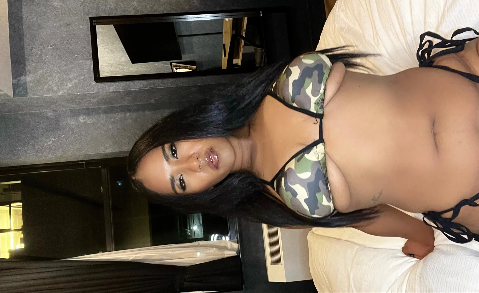 Bella Benz OnlyFans header