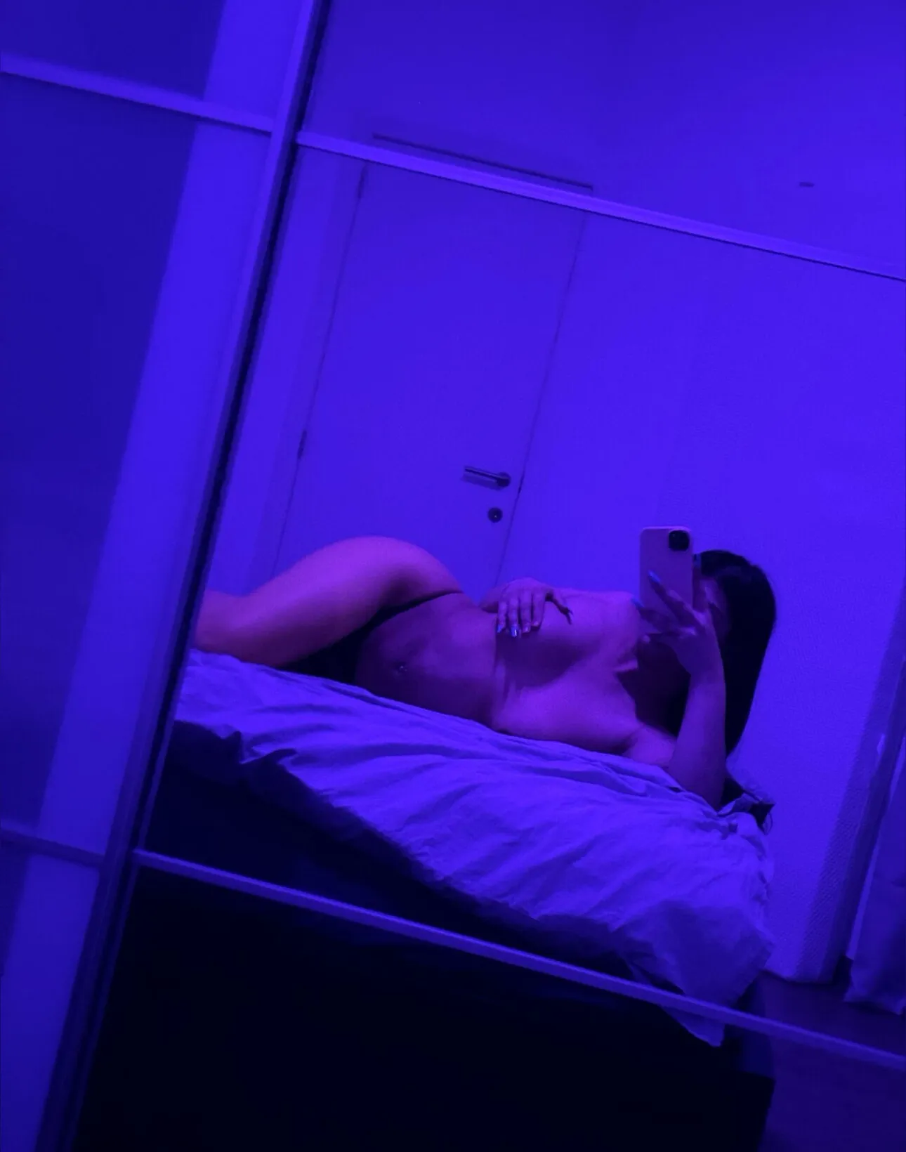 Bella OnlyFans header