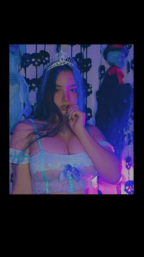 Bella 😇🪽 OnlyFans header