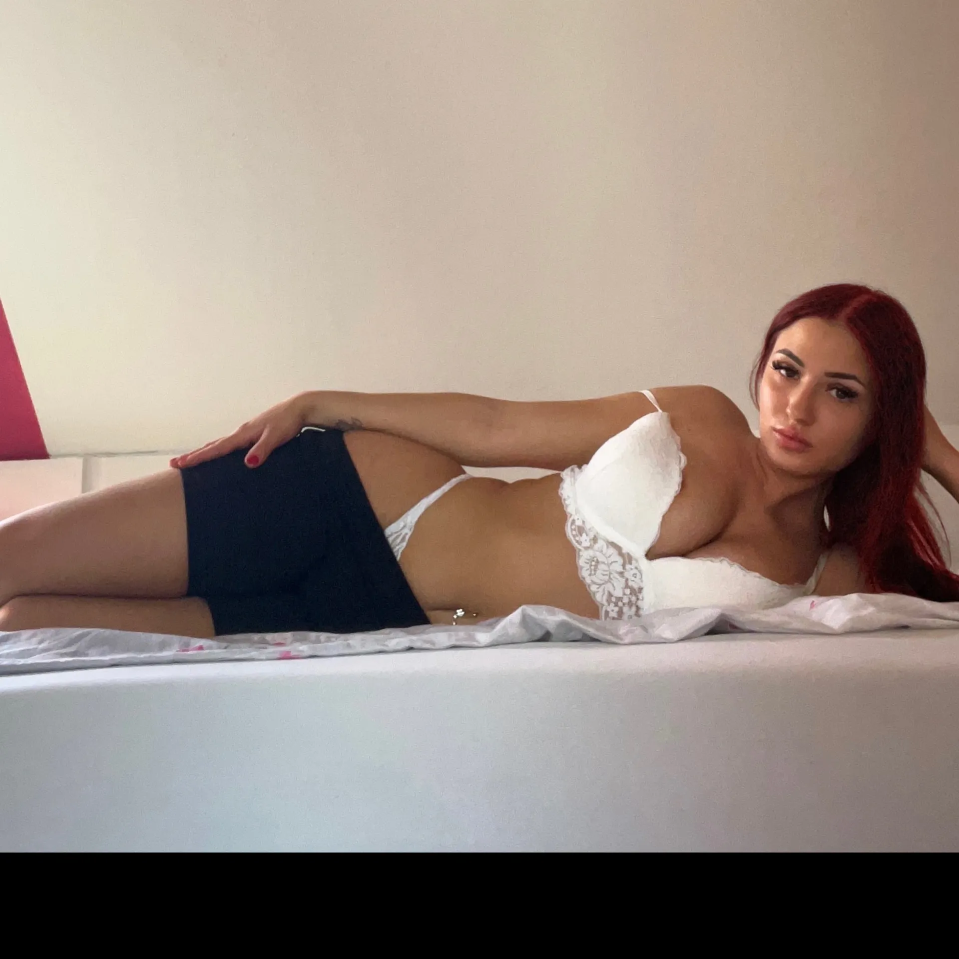 Isabella aka. tooth fairy 🧚🏻‍♀️ OnlyFans header