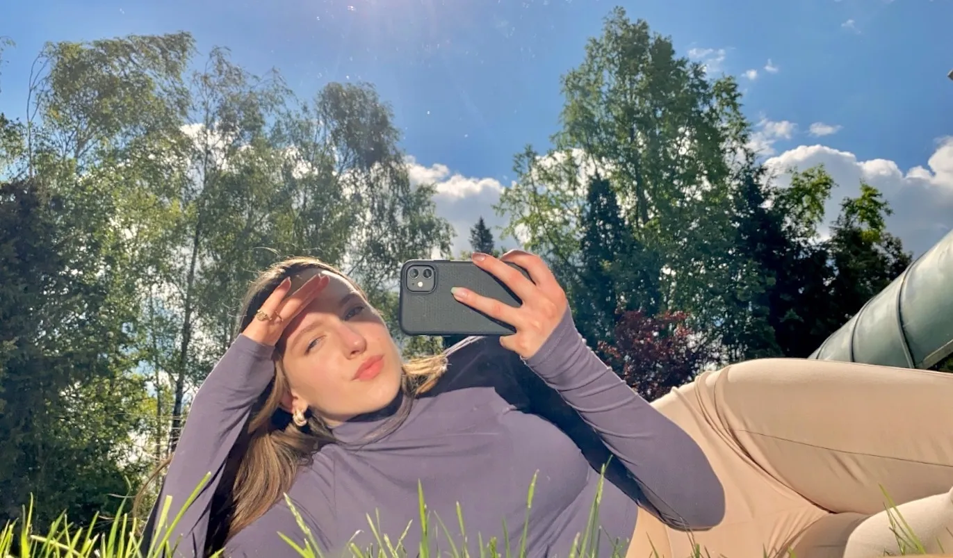 Bella Foxx OnlyFans header