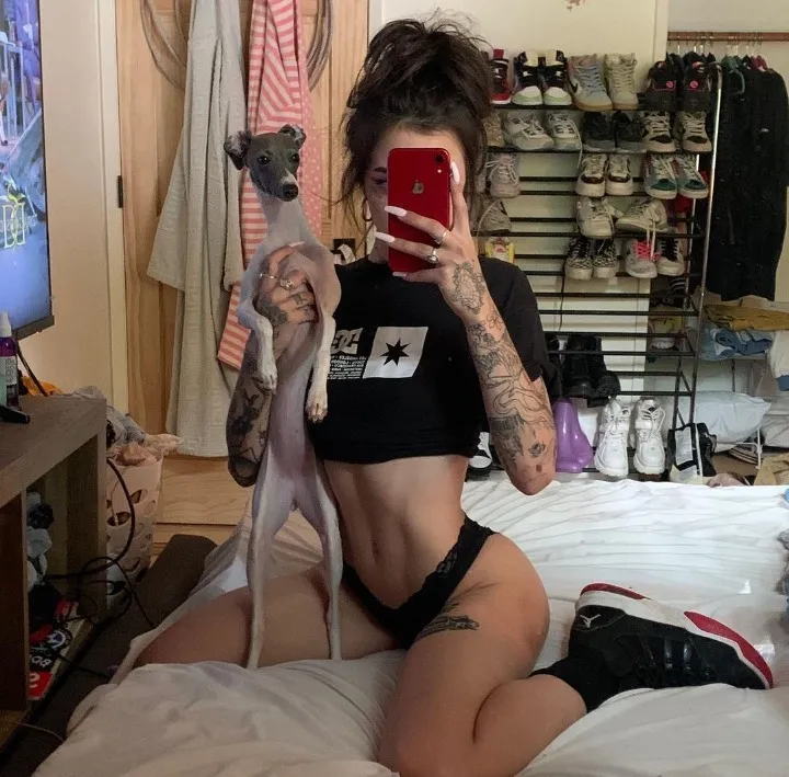 Bella OnlyFans header