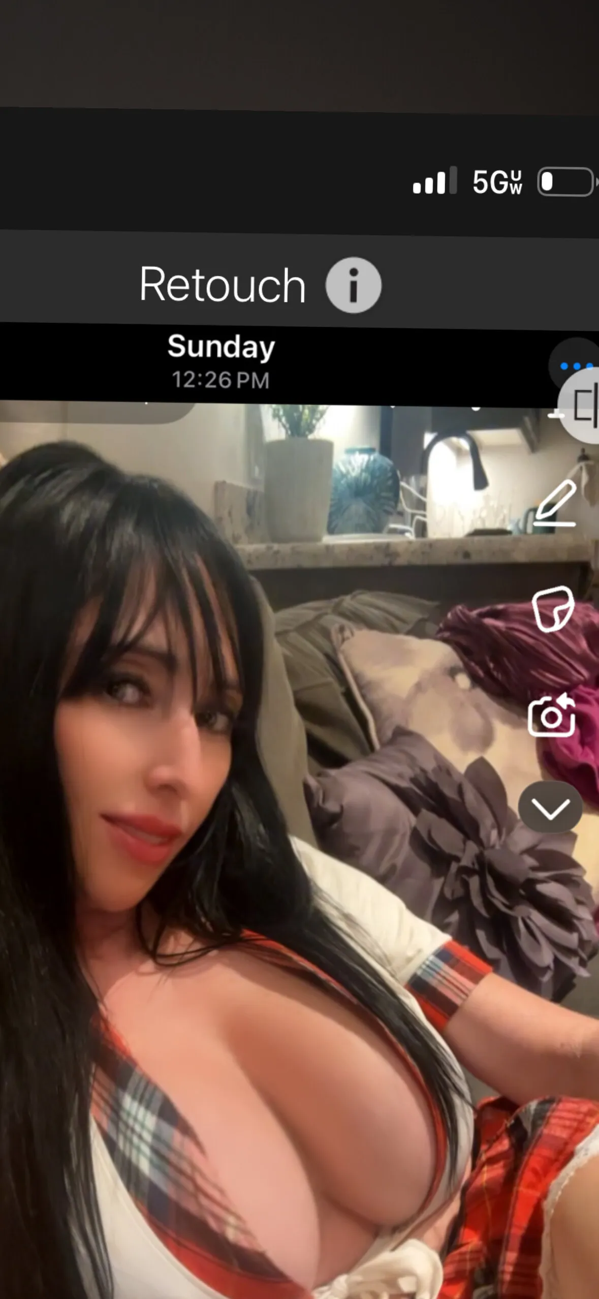 Bella OnlyFans header