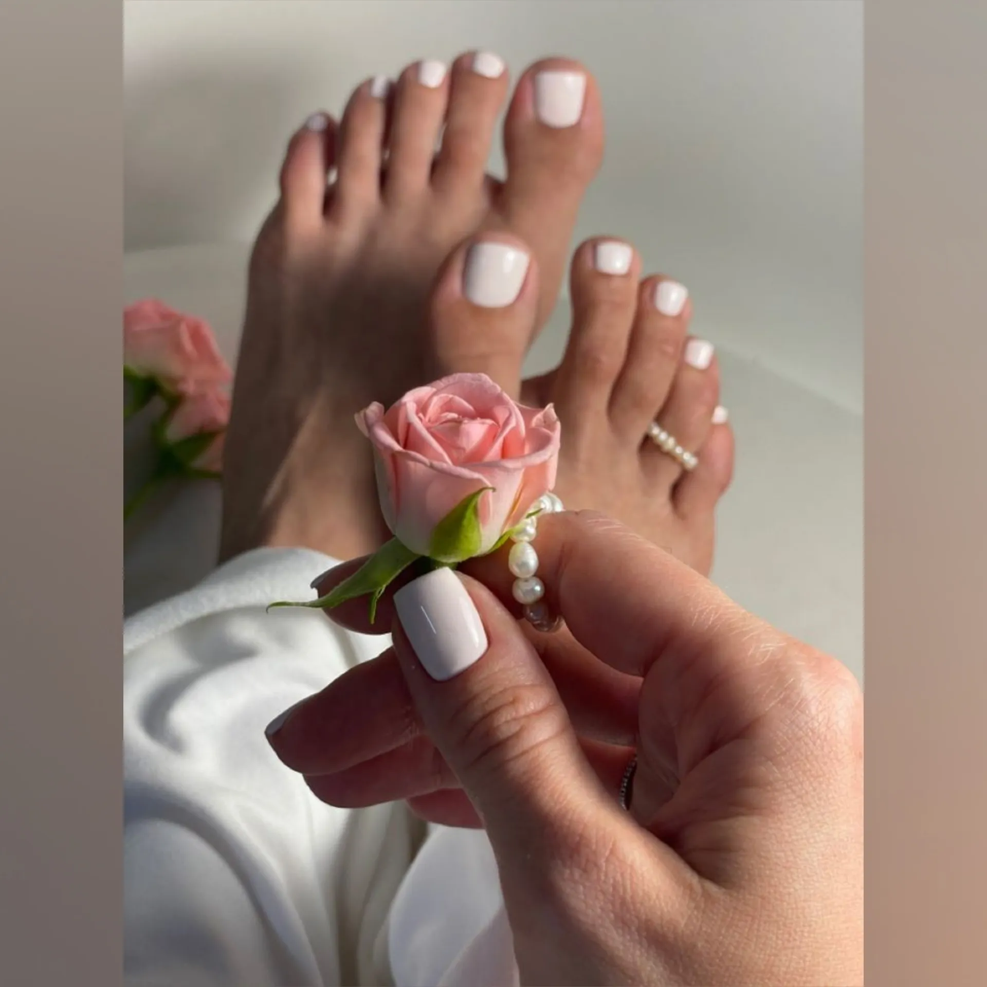 Bella OnlyFans header