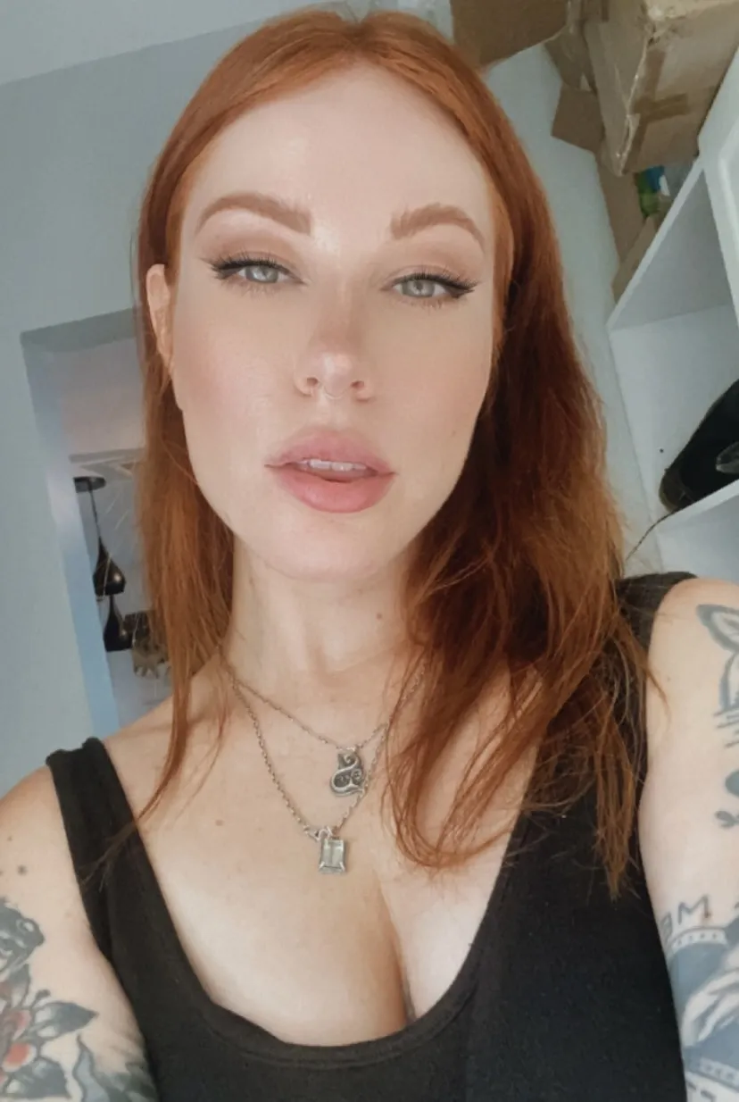 Bella Tricks ⛓🖤🗡