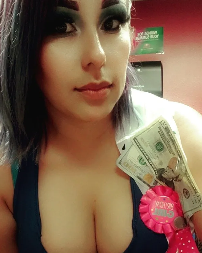 Bella OnlyFans header