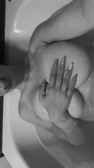 BELLA 🇮🇹💕 OnlyFans header