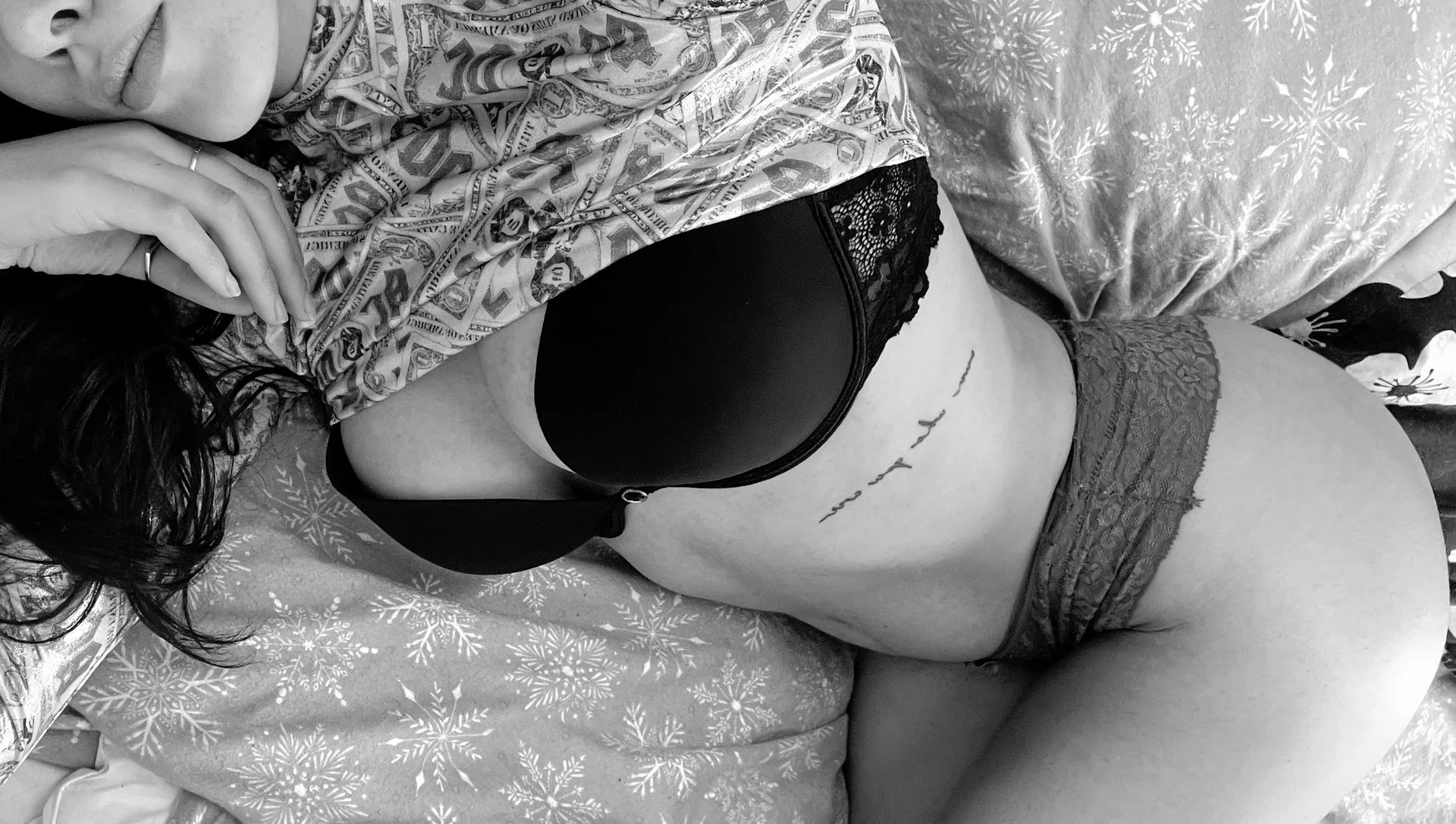 Bella OnlyFans header