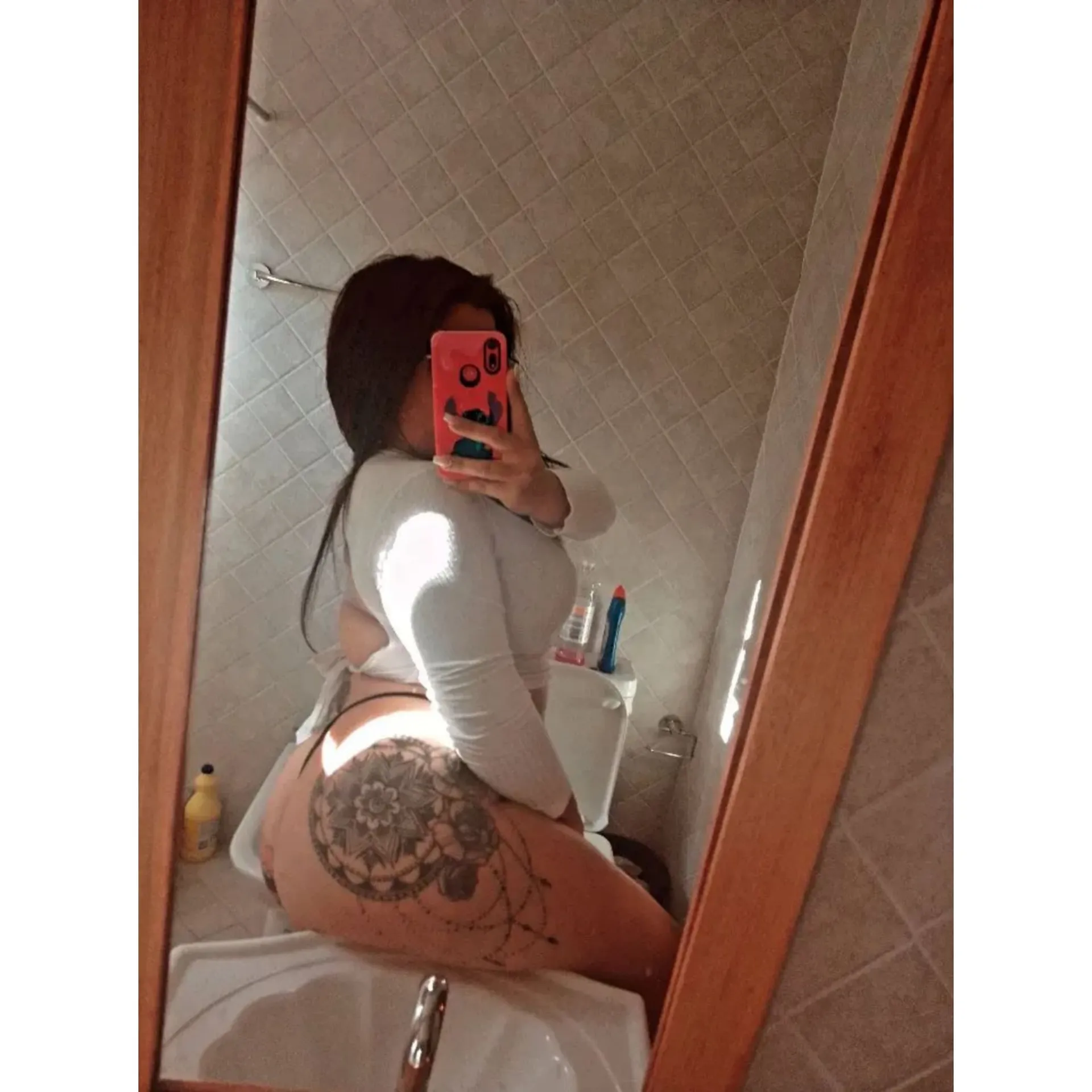 Belu OnlyFans header