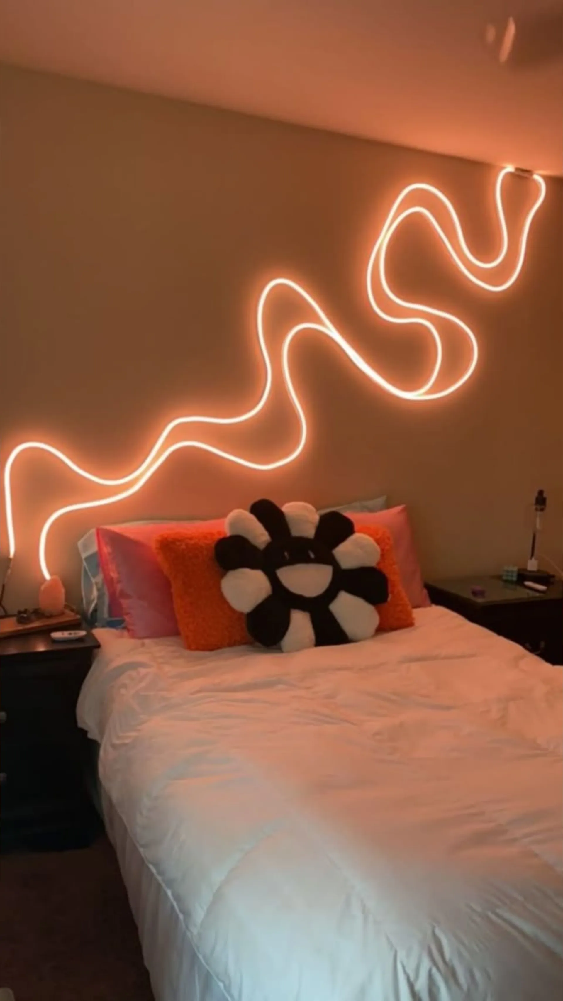 Belu OnlyFans header