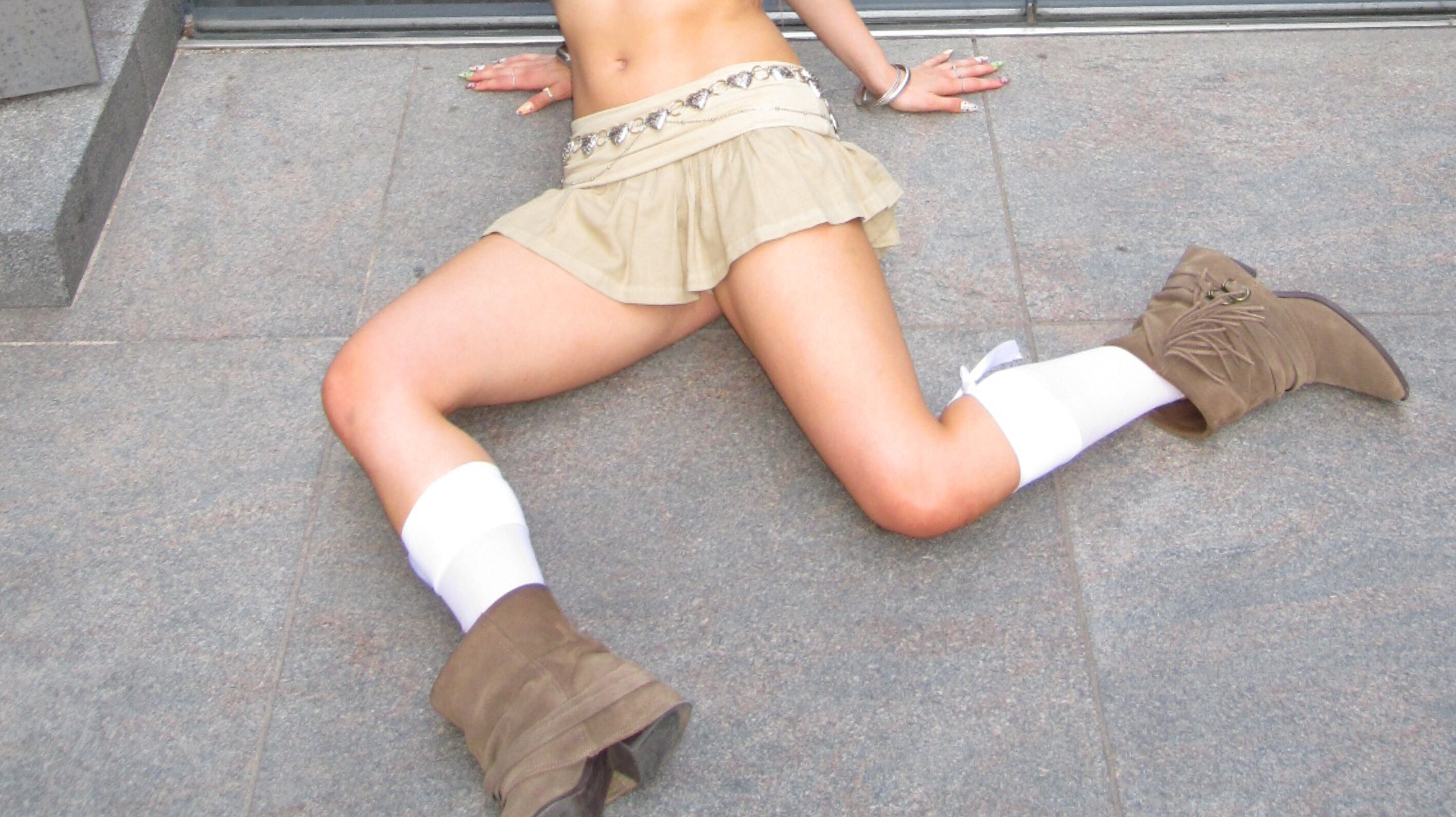 piri • no replies ! OnlyFans header