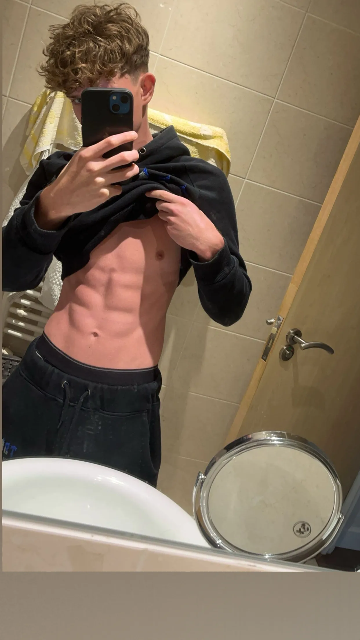 Beni OnlyFans header