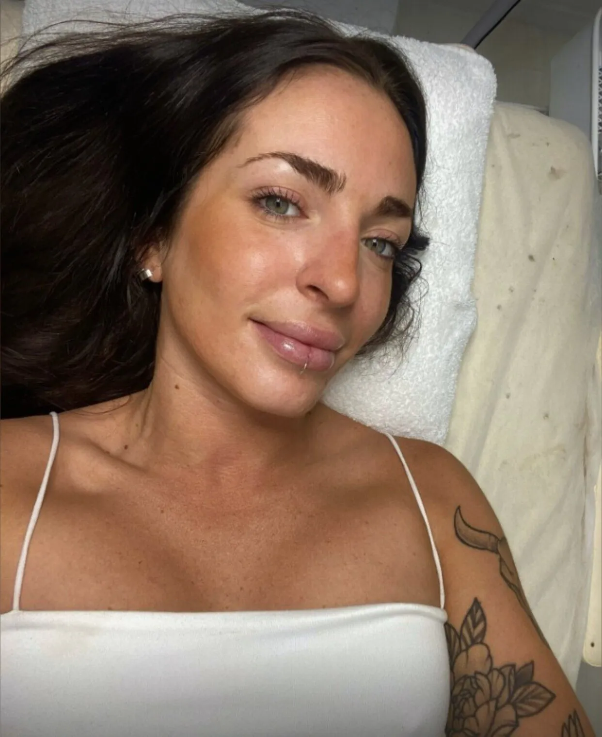 𝐁𝐞𝐫𝐞𝐧𝐢𝐜𝐞 𝐆𝐨𝐥𝐝 🖤