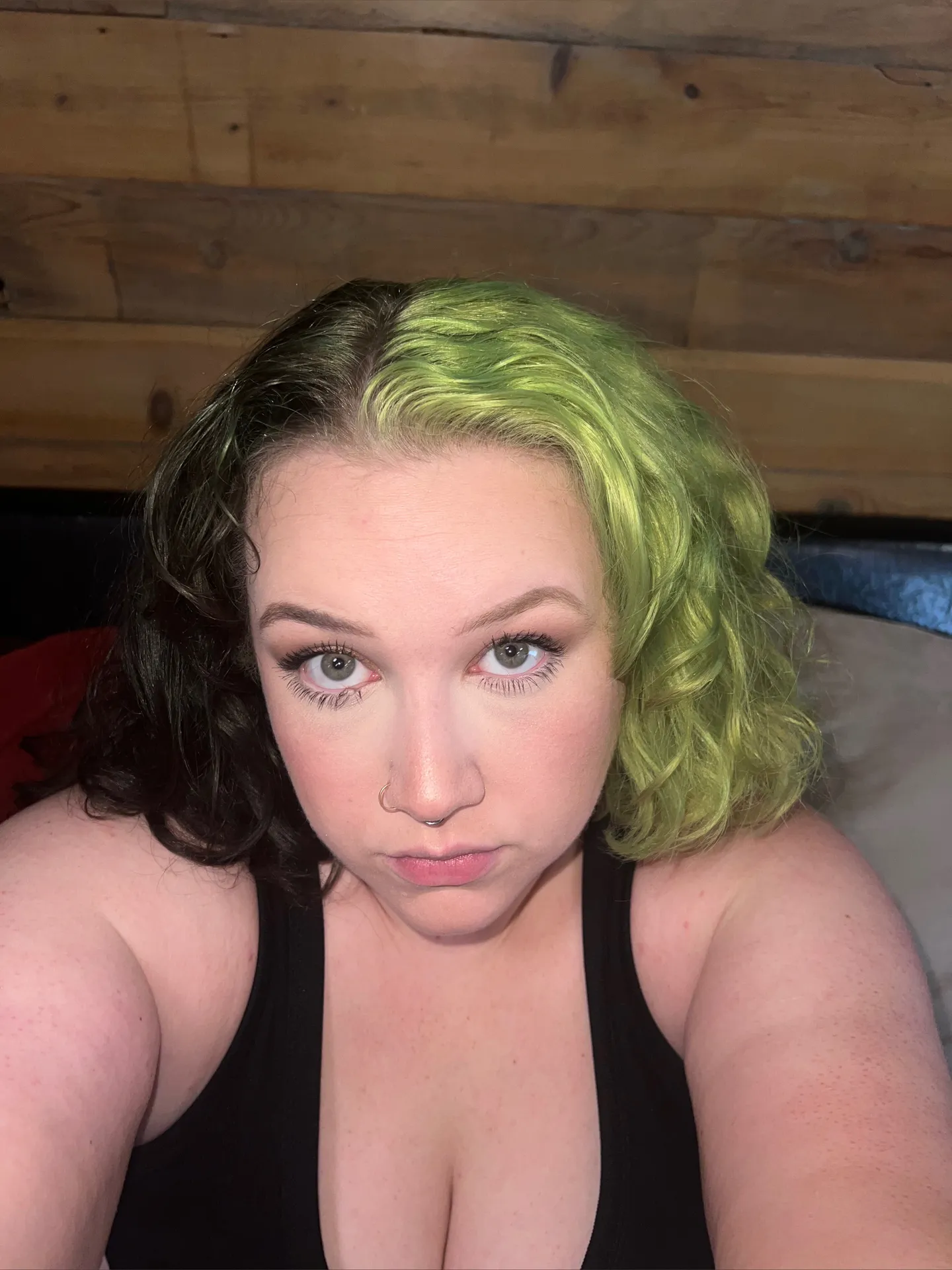 (･ω･)つSydney Faye⊂(･ω･)