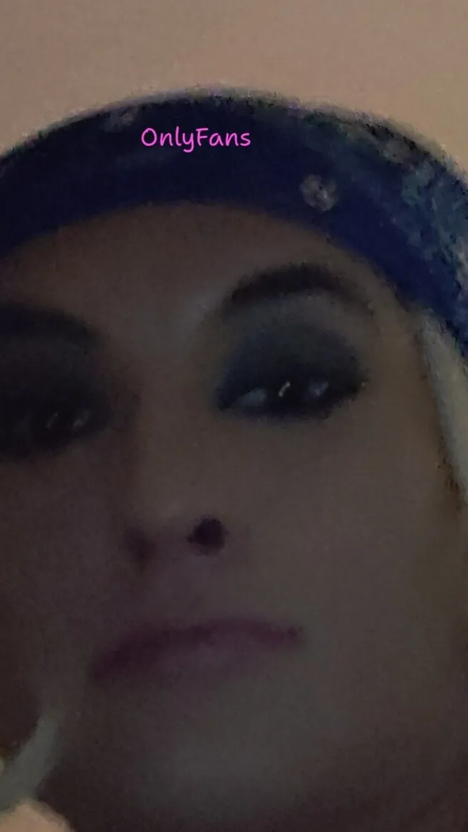 Viola “Vie” Vic$