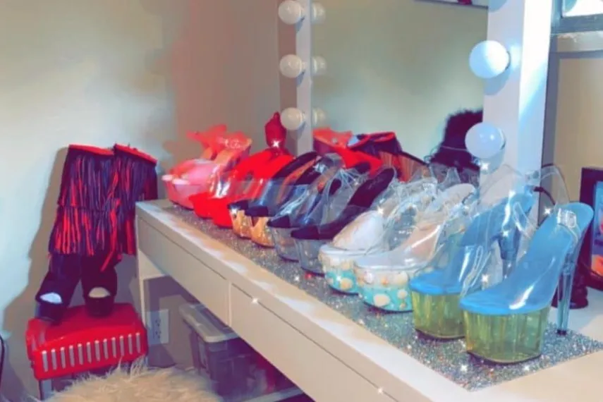 sapphire OnlyFans header