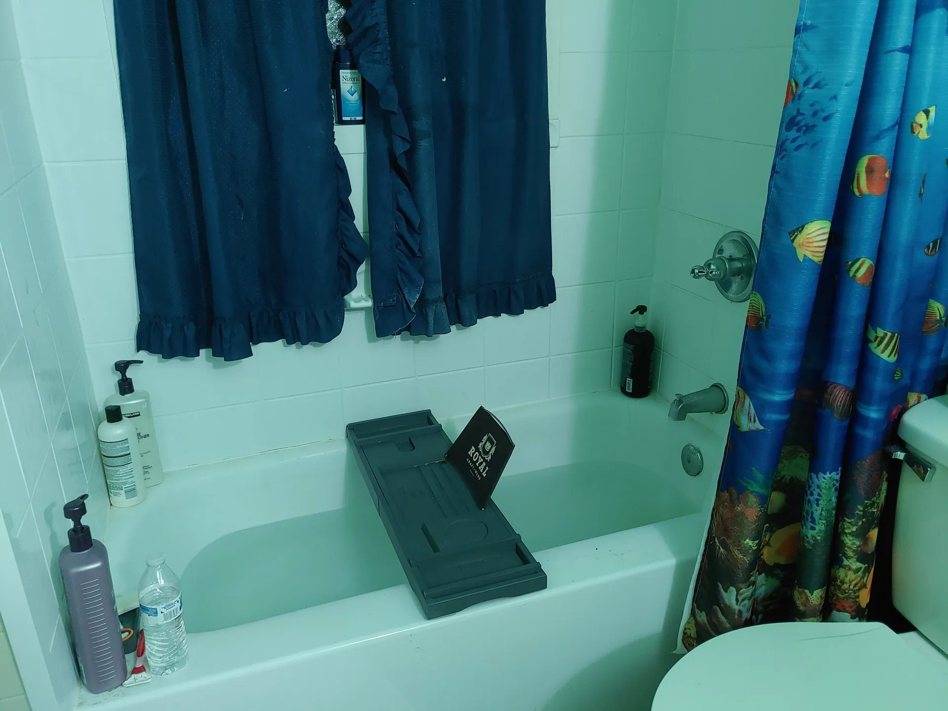 frum guy likes to give/get massage OnlyFans header