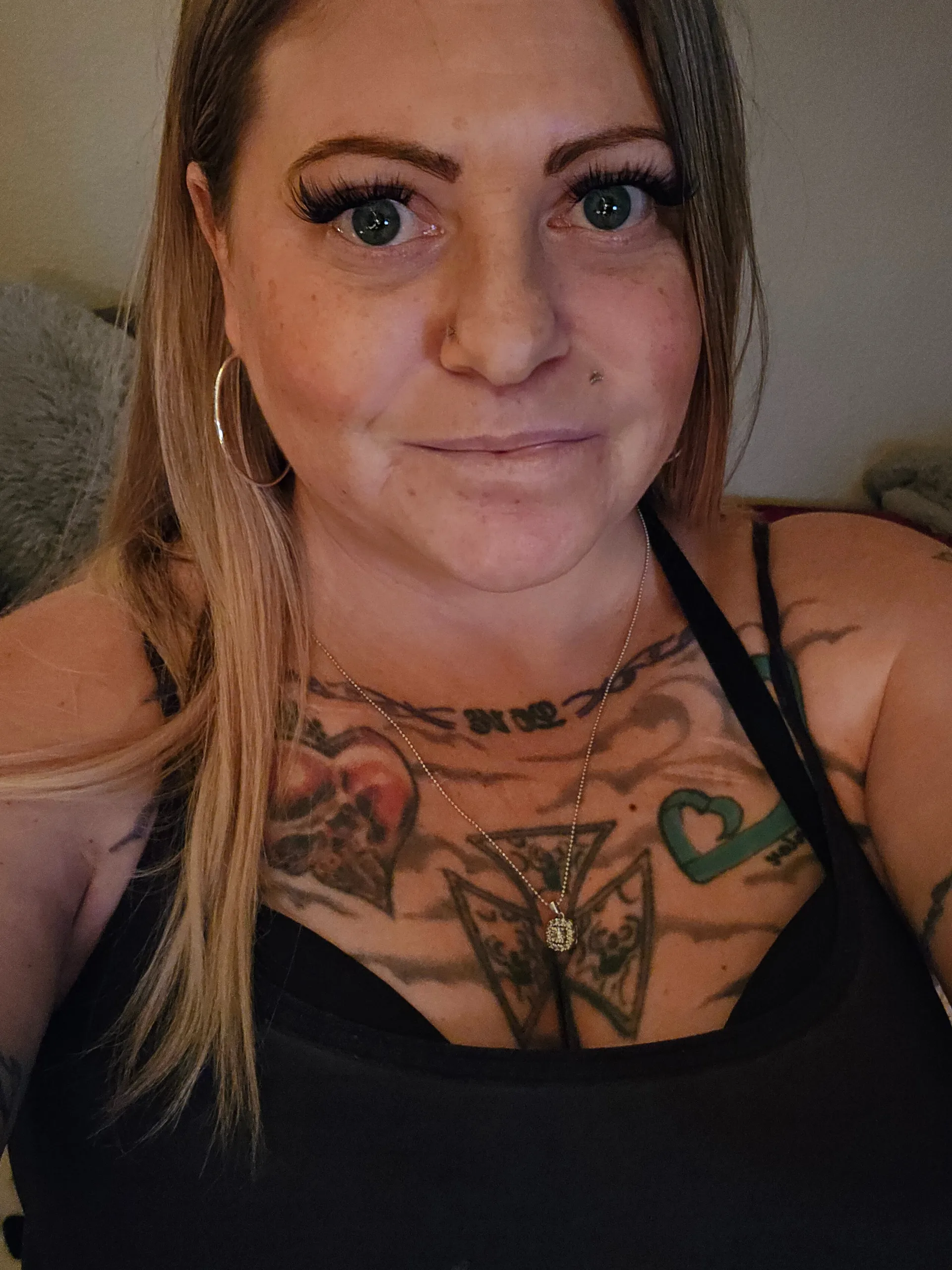 BiBlueEyedMomma OnlyFans header