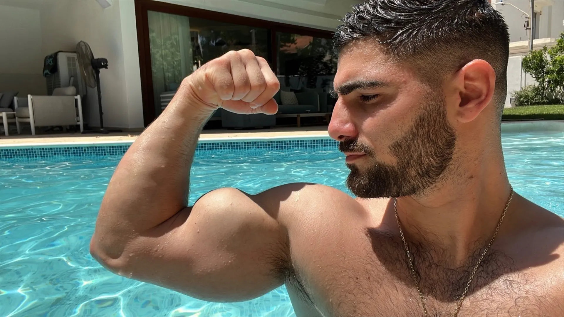 Biceps Dude 💪 OnlyFans header
