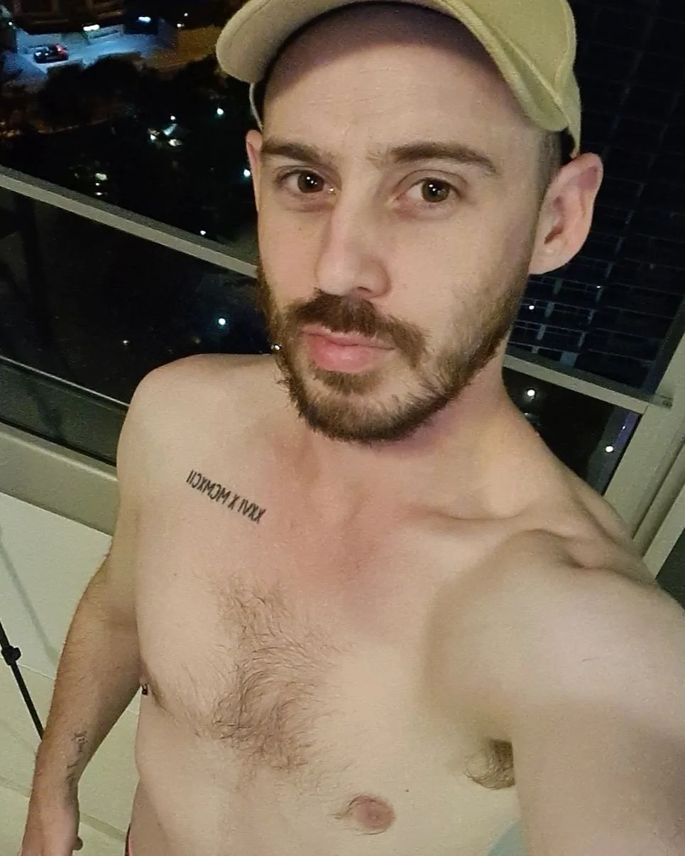 HUNG 8 OnlyFans header