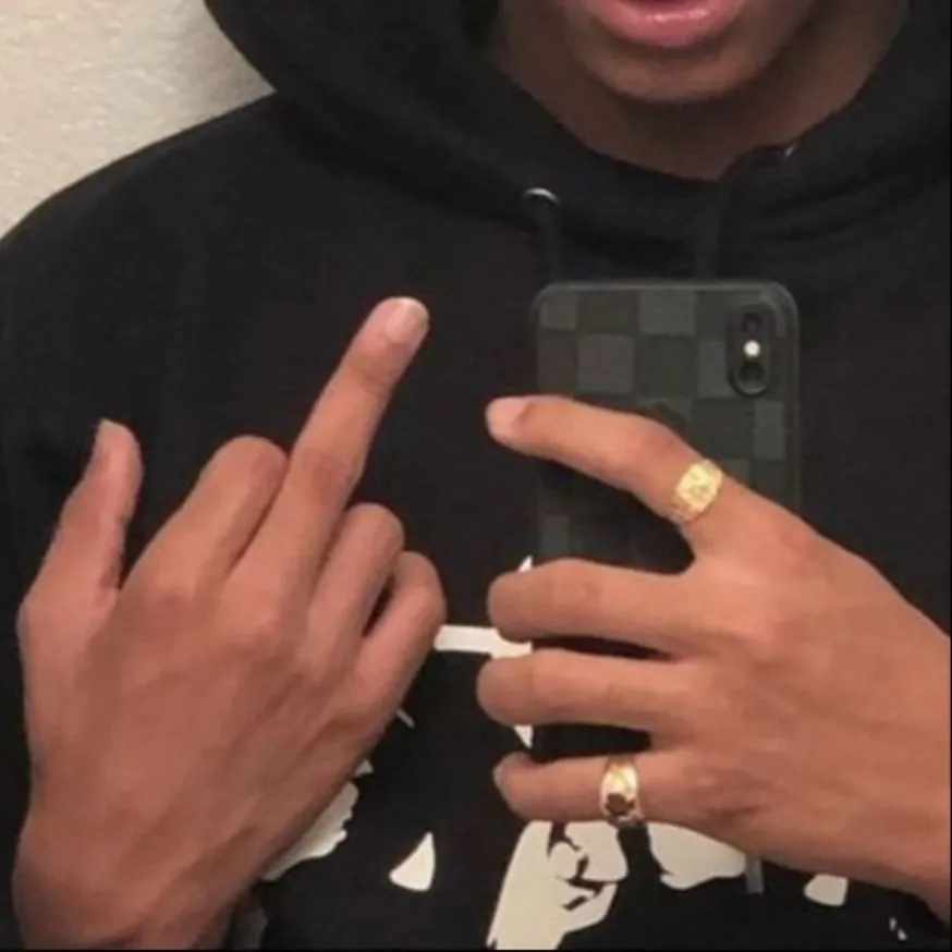 ”*°•.˜”*°• Mr spiky •°*”˜.•°*”˜