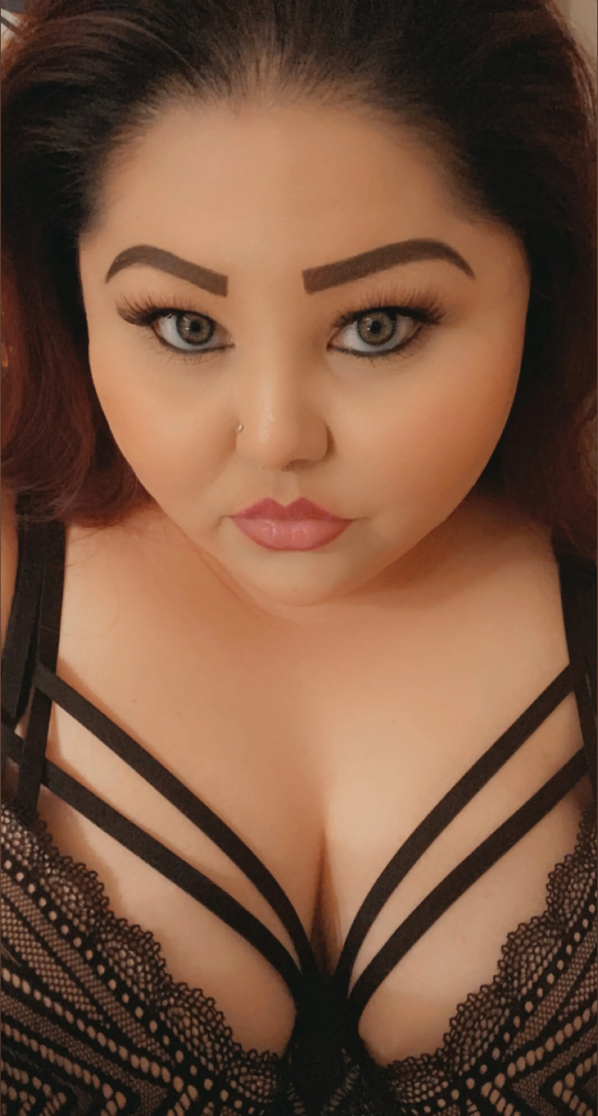 Sara OnlyFans header