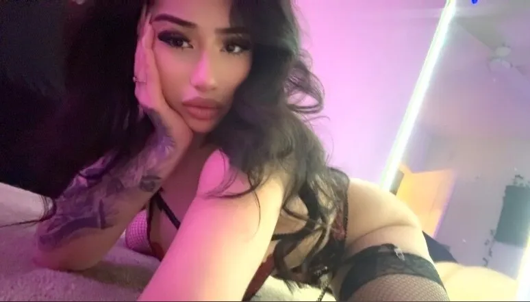 mona OnlyFans header