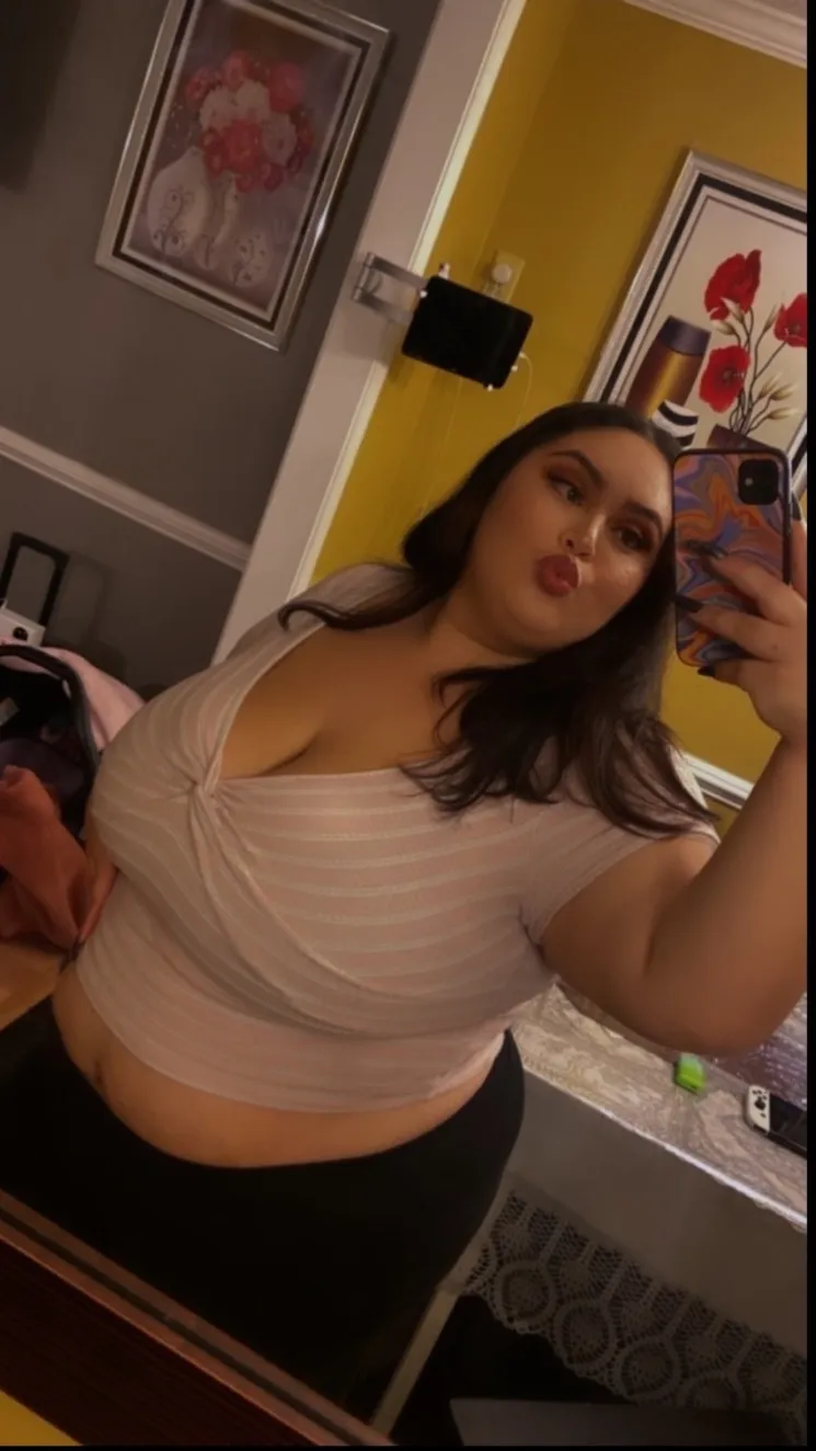 Stephie Big tits