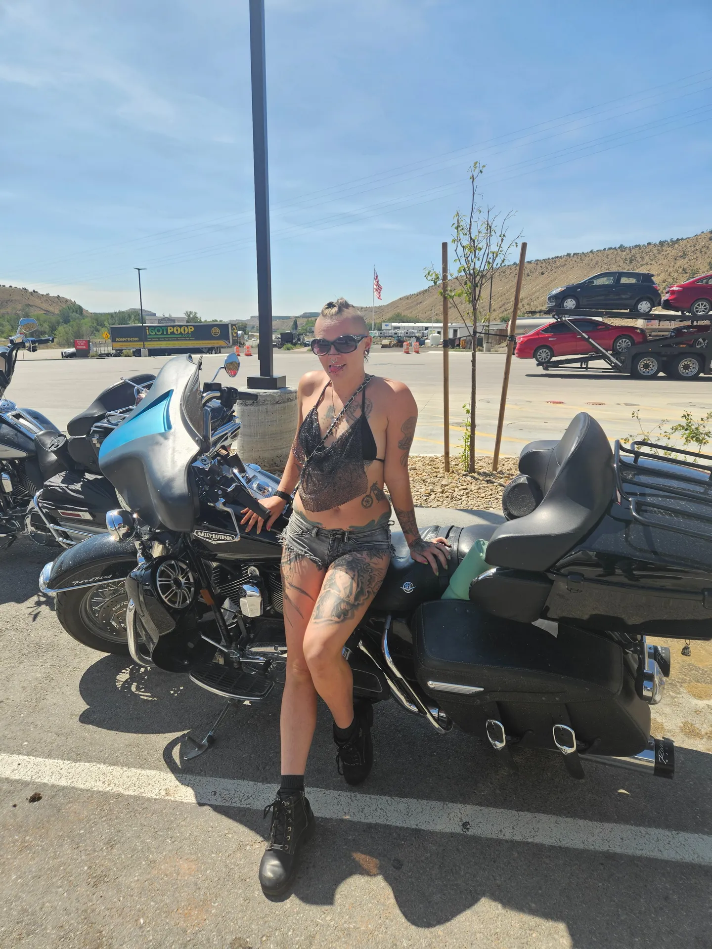 BIKERCHICK828