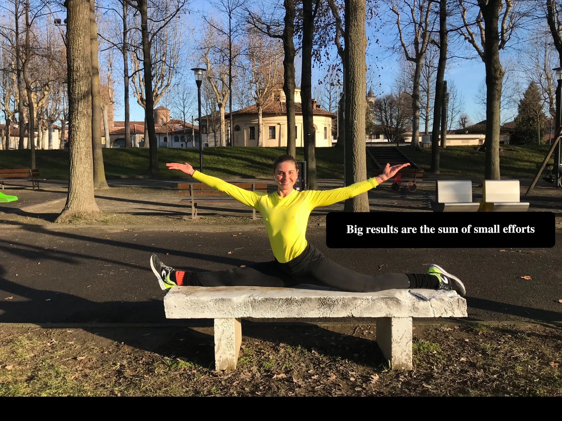 Bikini Yoga with Chiara ✨ OnlyFans header