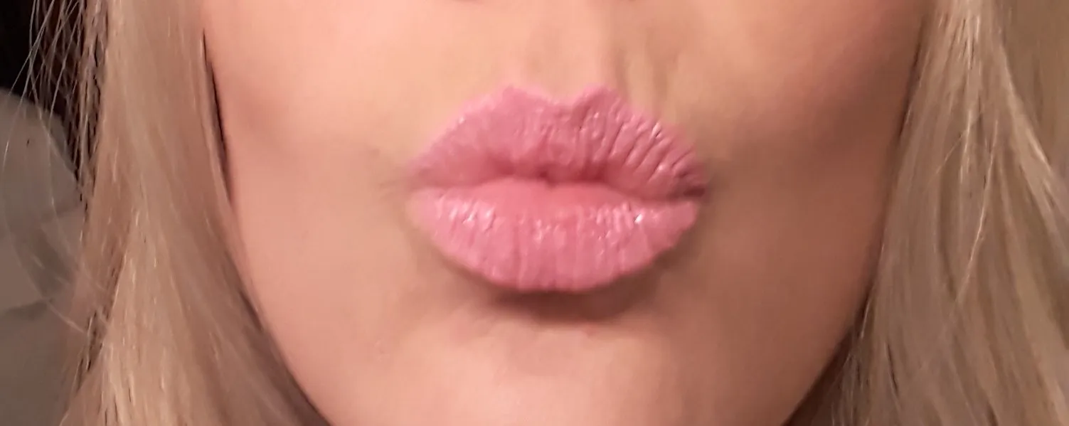 Birdie VonCherri OnlyFans header