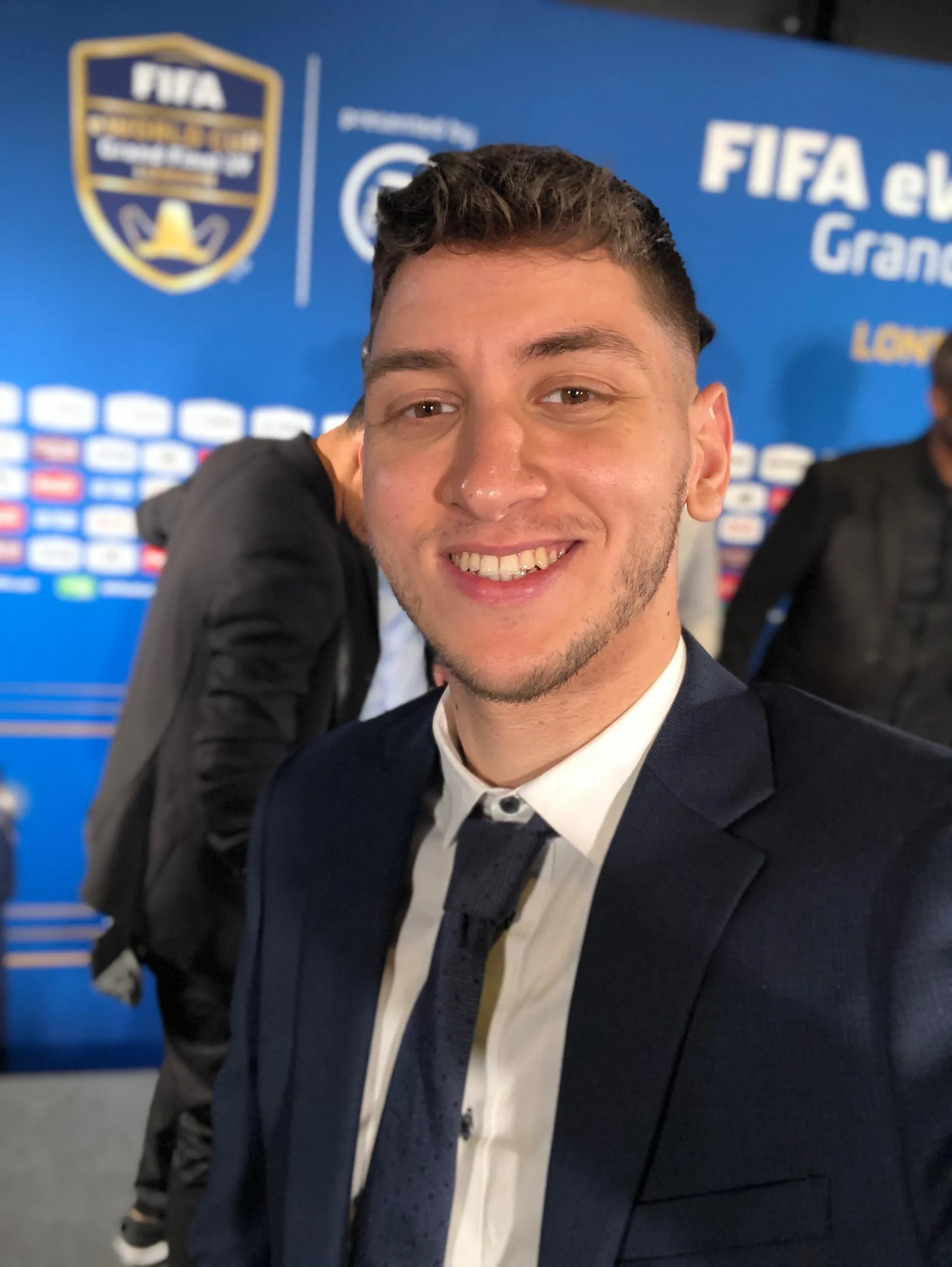 Mikael Daryan OnlyFans header