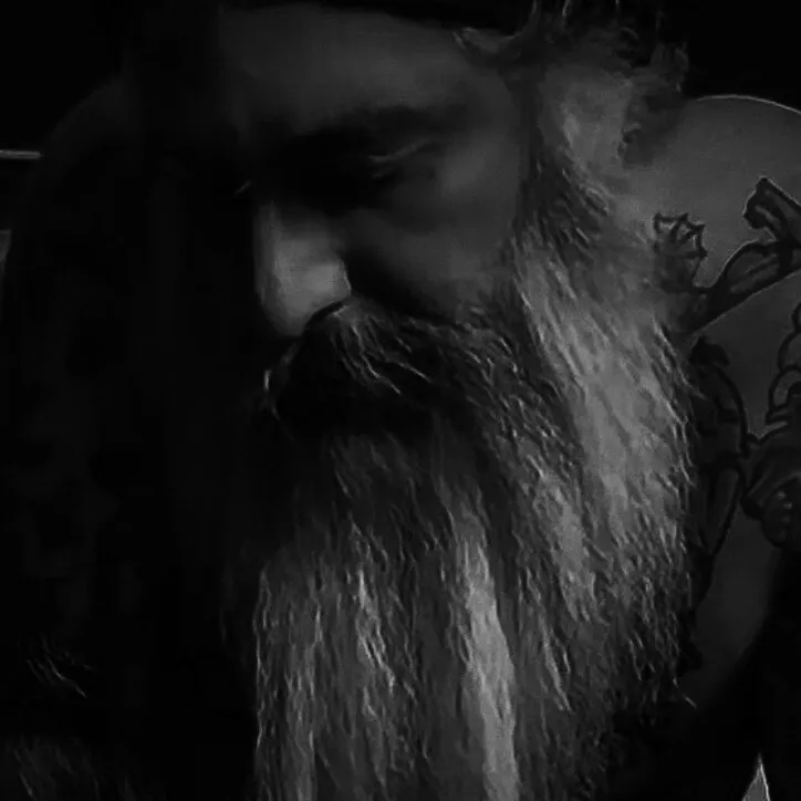 𝙱𝙻𝙰𝙲𝙺𝙱𝙴𝙰𝚁𝙳