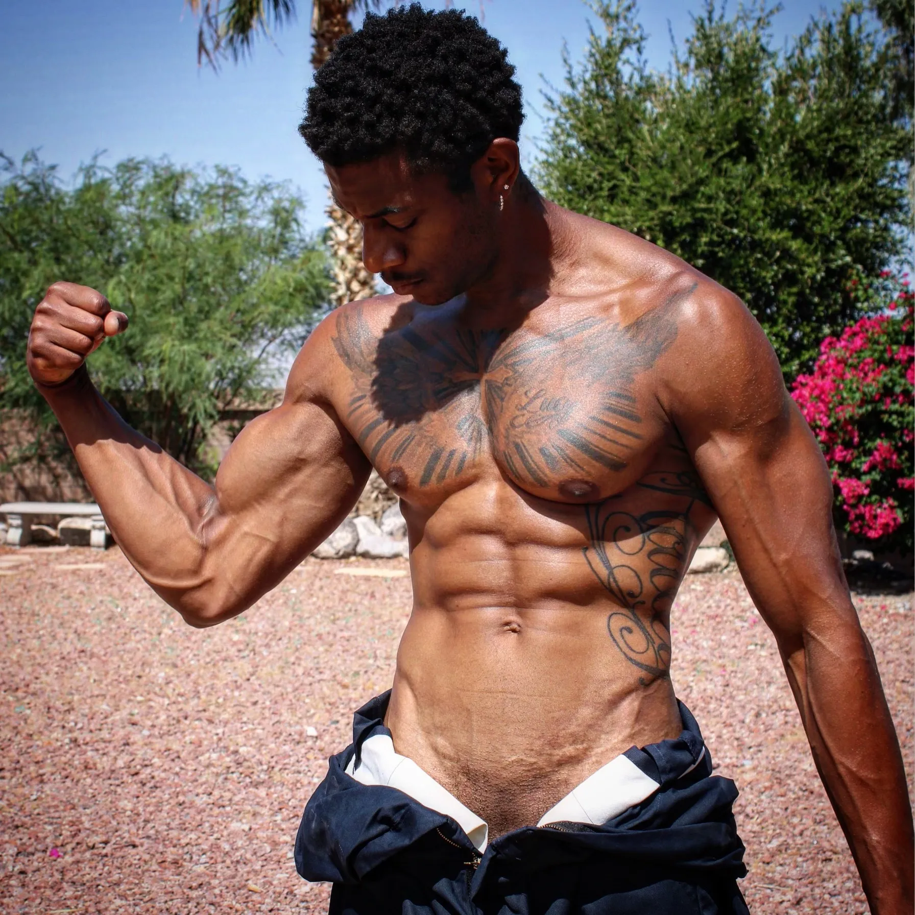 🌐🏗🏋🏿‍♂️