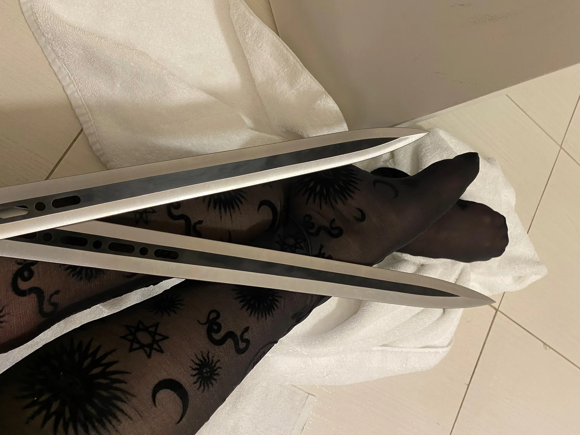 Kira Raven Thorn OnlyFans header