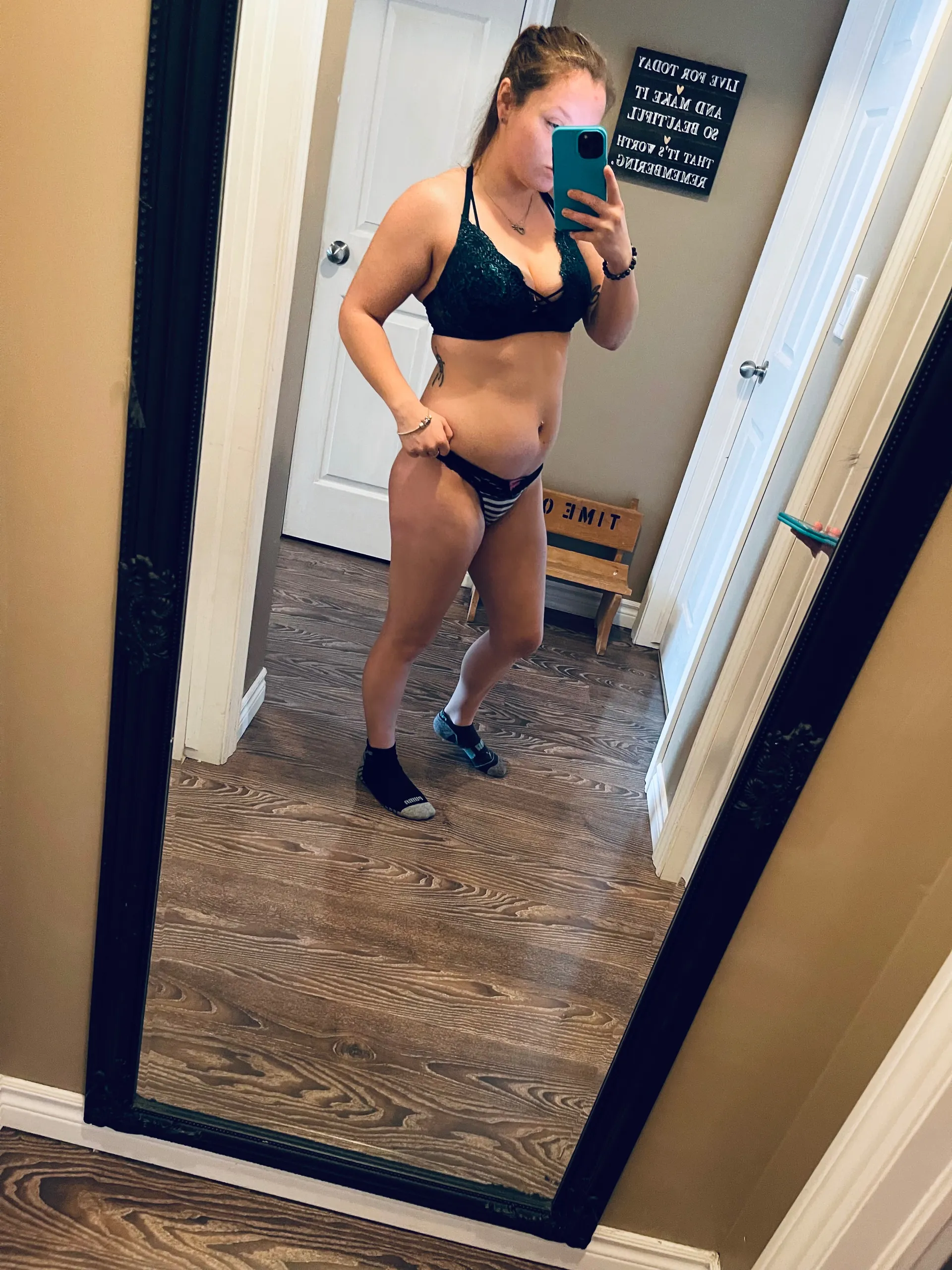 Blazing chick OnlyFans header