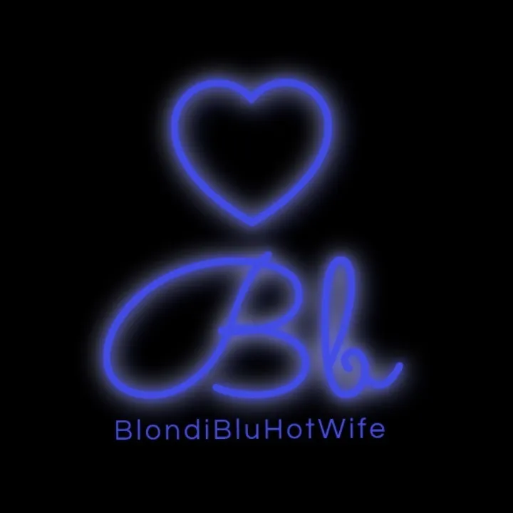 BlondiBluHotWife