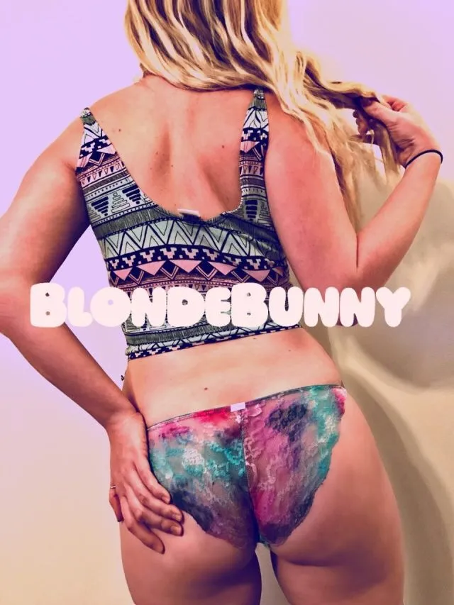 Blonde Bunny