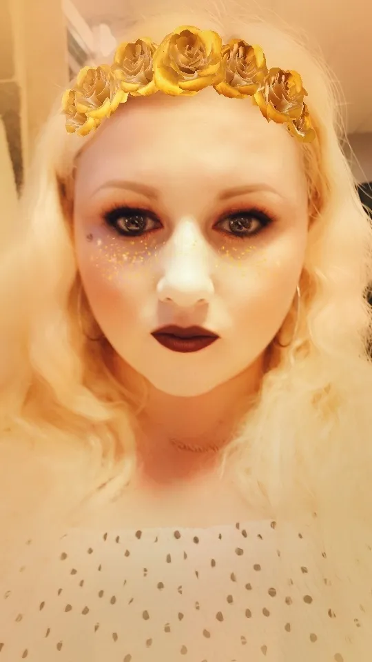 April OnlyFans header