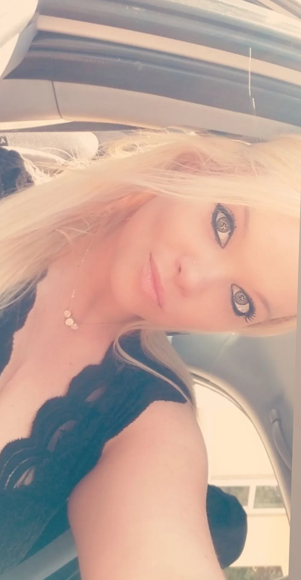 xo.yourfavvblonde 🖤💫