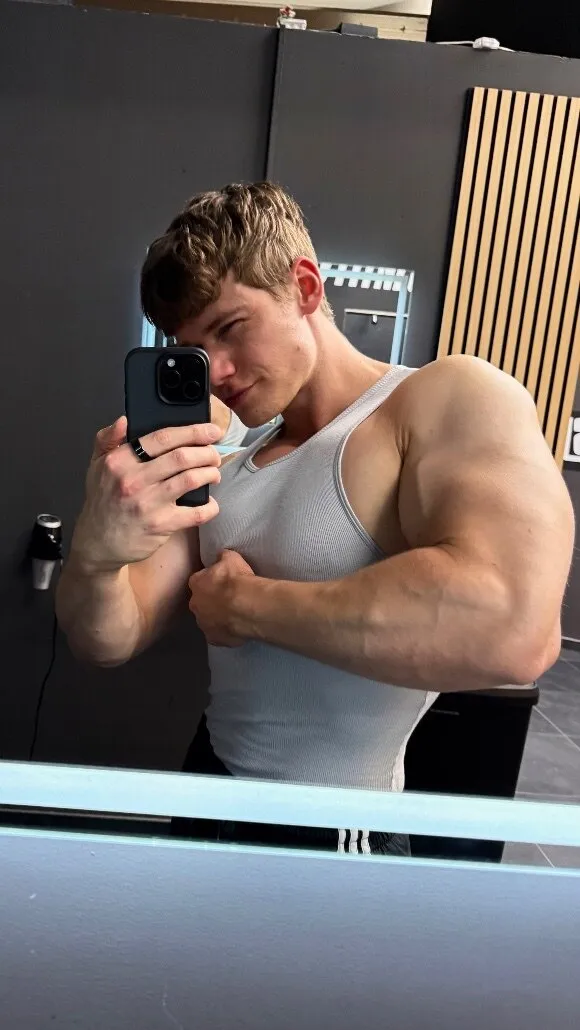 Blondfitboy