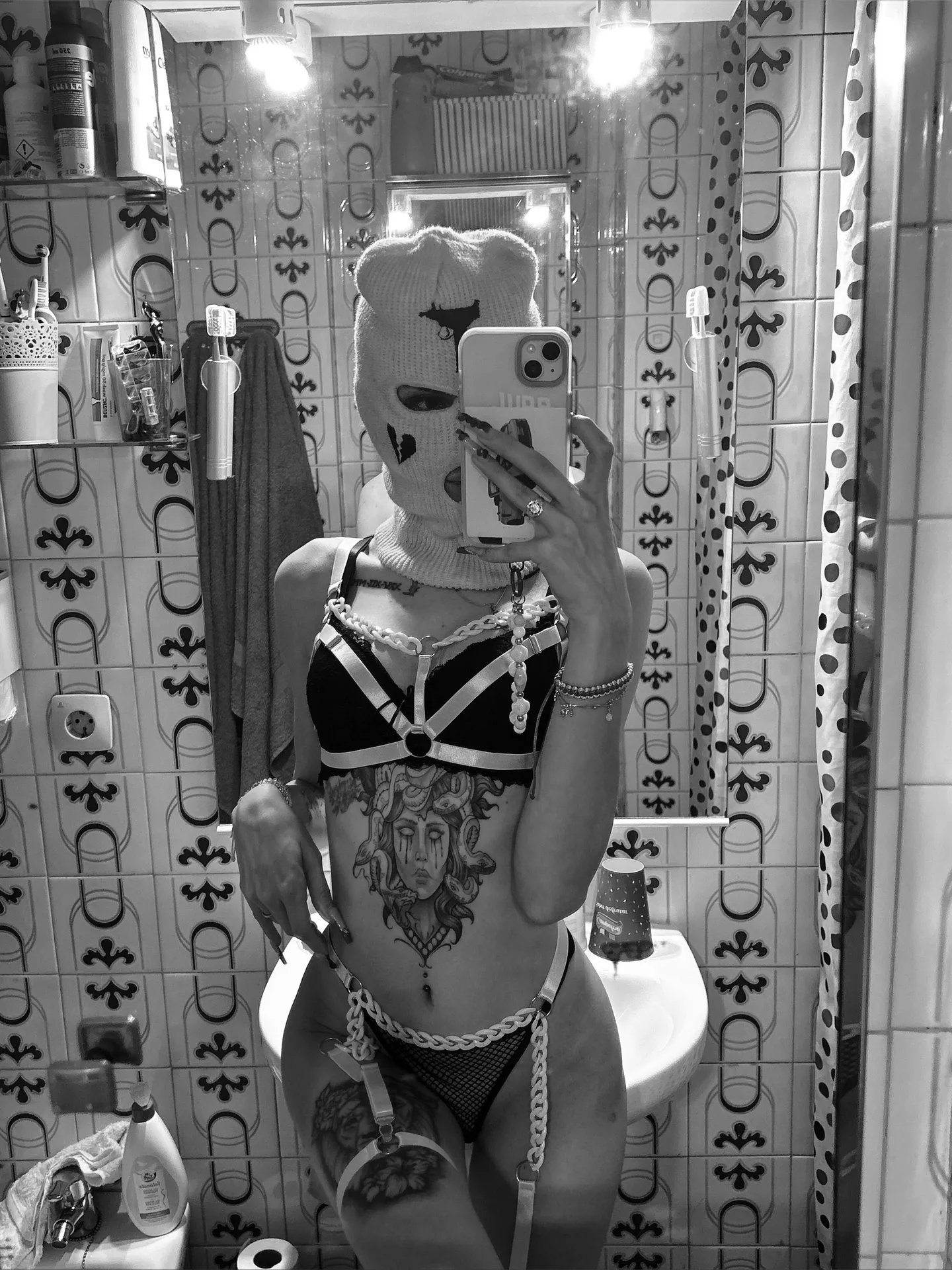 𝔹𝕝𝕠𝕠𝕕𝕪🍌