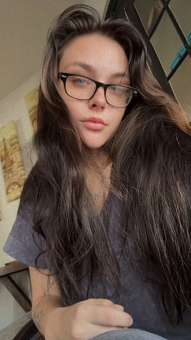 baddie with a fatty😈