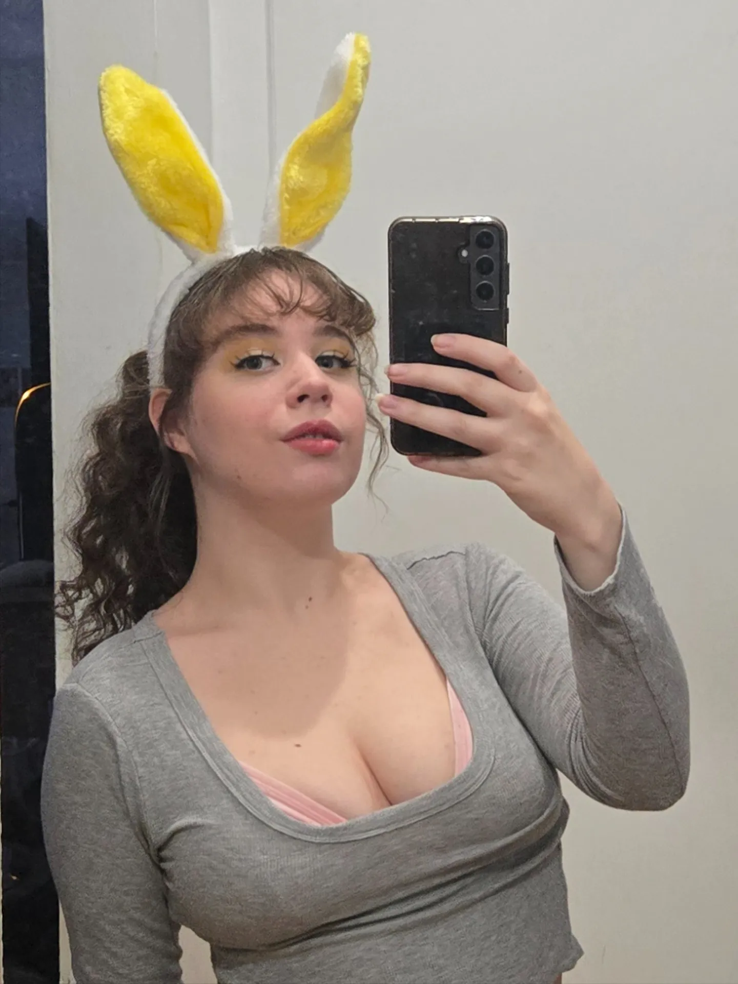 Blow Kiss Bunny