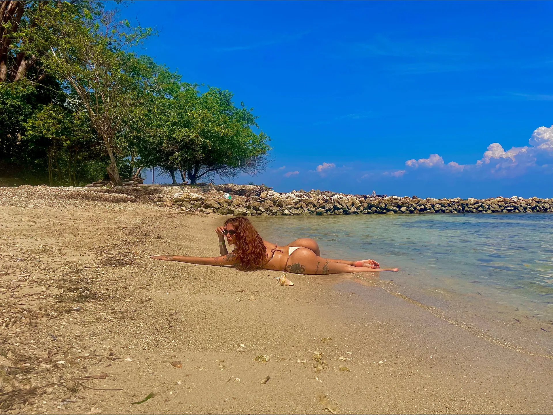 blue_val OnlyFans header