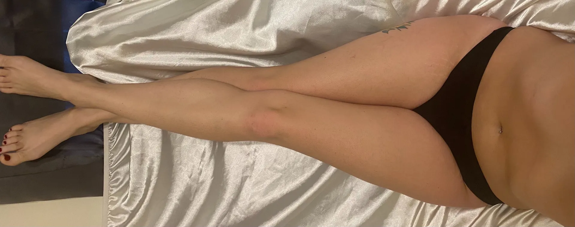 Blue eyed babe OnlyFans header