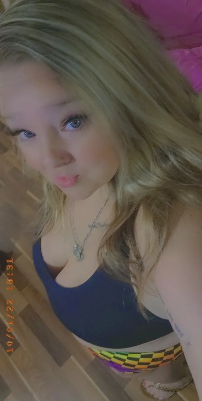 Blueeyzqueen OnlyFans header