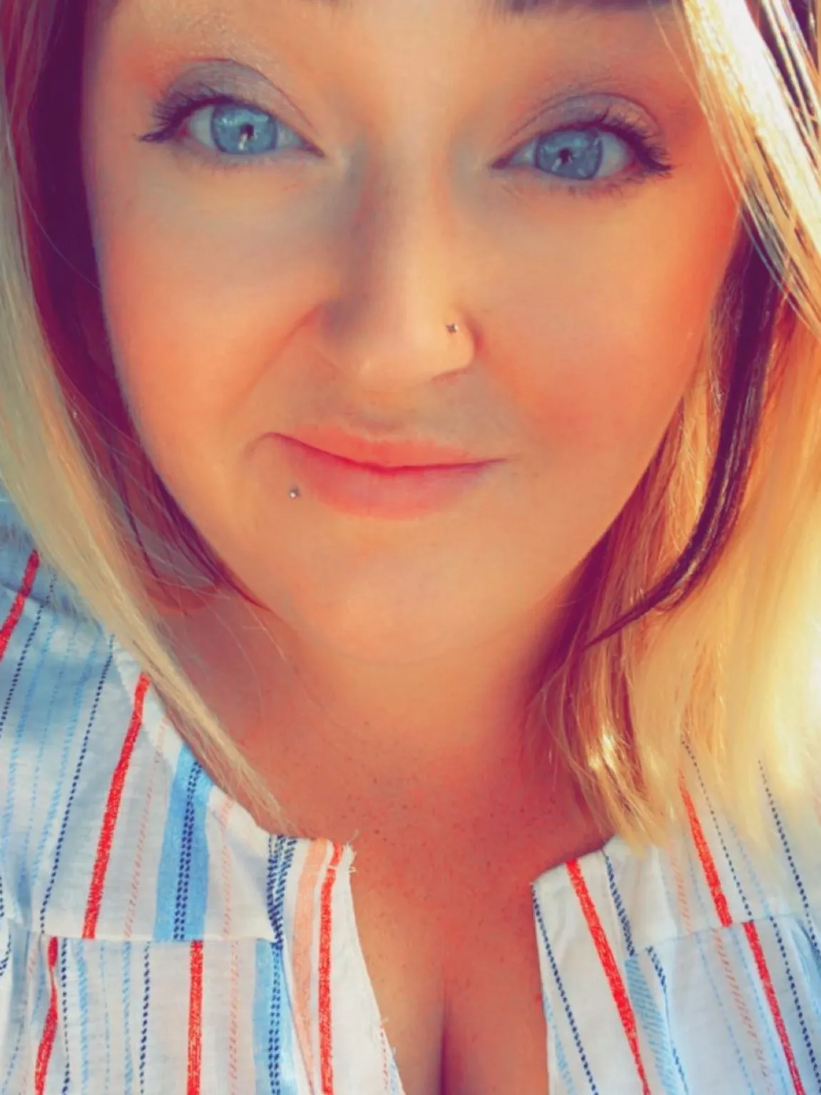 Blue eyed wild flower