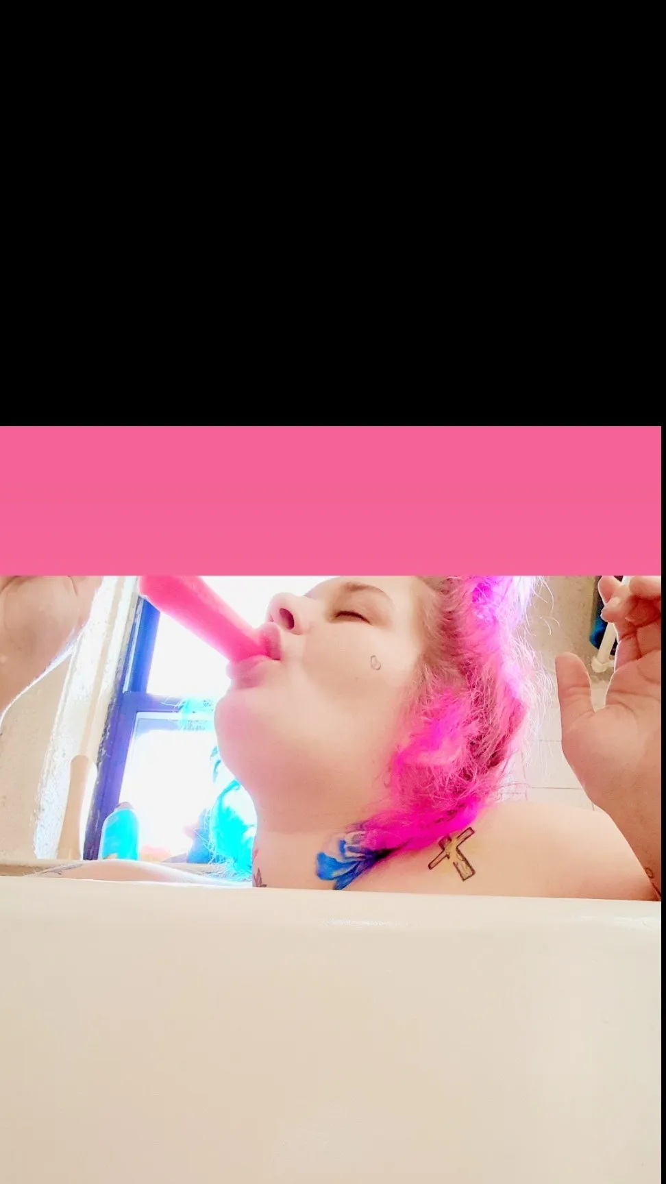 Whitegirlbluu OnlyFans header